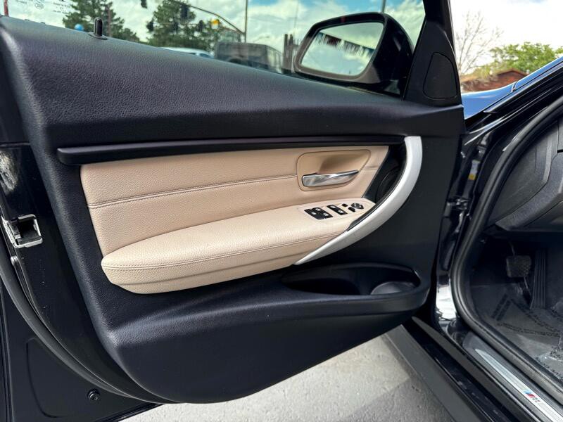 2014 BMW 3 Series Image 15