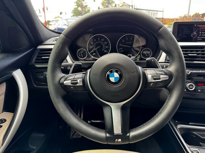 2014 BMW 3 Series Image 18