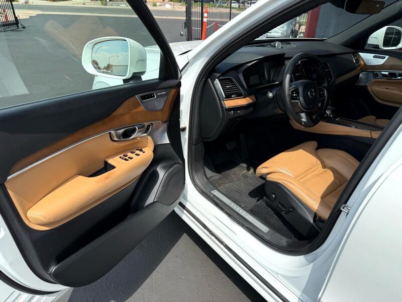 2017 Volvo XC90 Image 10