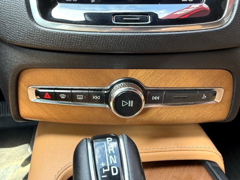 2017 Volvo XC90 Image 18