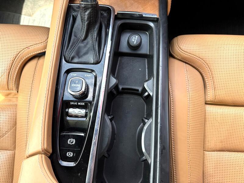 2017 Volvo XC90 Image 20