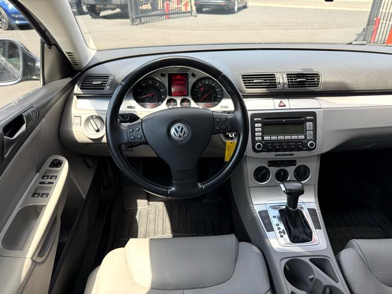 2009 Volkswagen Passat Image 22