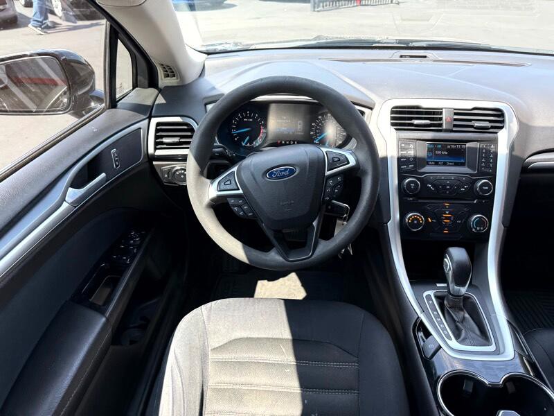 2014 Ford Fusion Image 22
