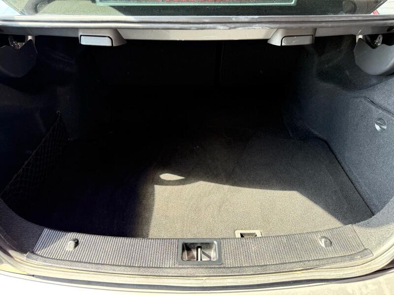 2011 Mercedes-Benz C-Class Image 5