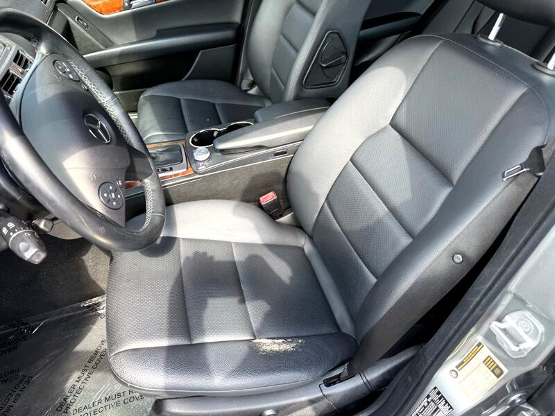 2011 Mercedes-Benz C-Class Image 14