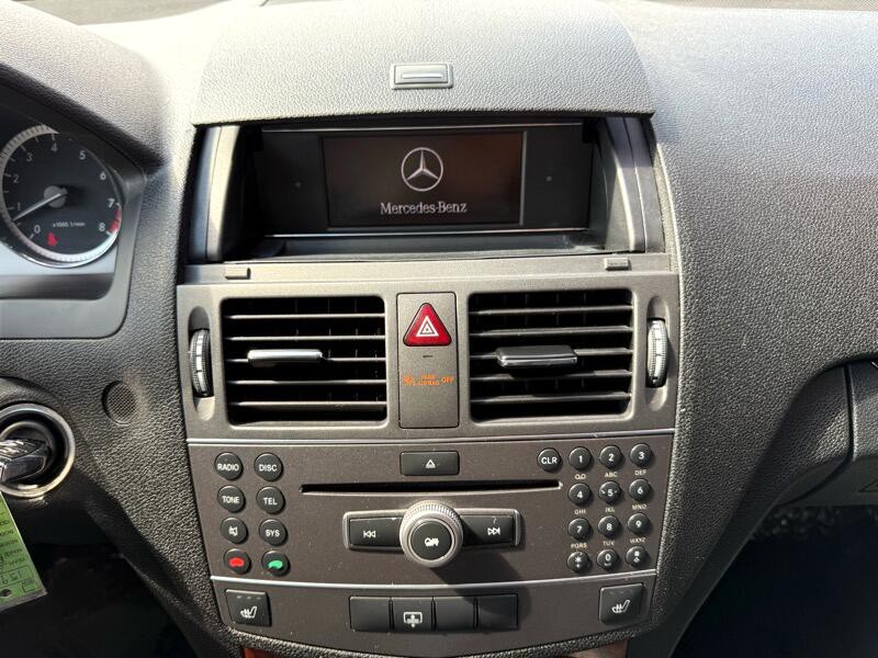 2011 Mercedes-Benz C-Class Image 18