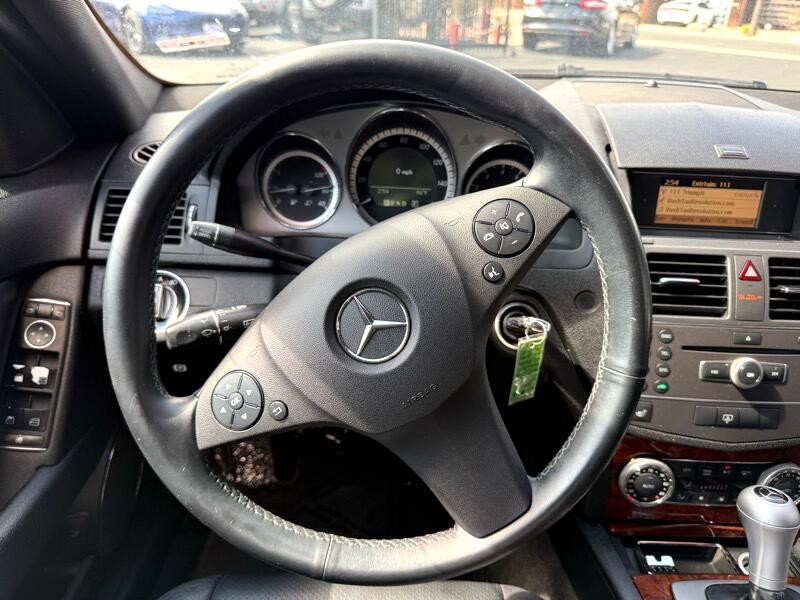 2011 Mercedes-Benz C-Class Image 25