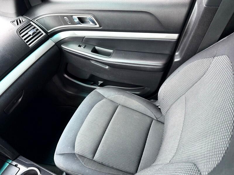2016 Ford Explorer Image 16