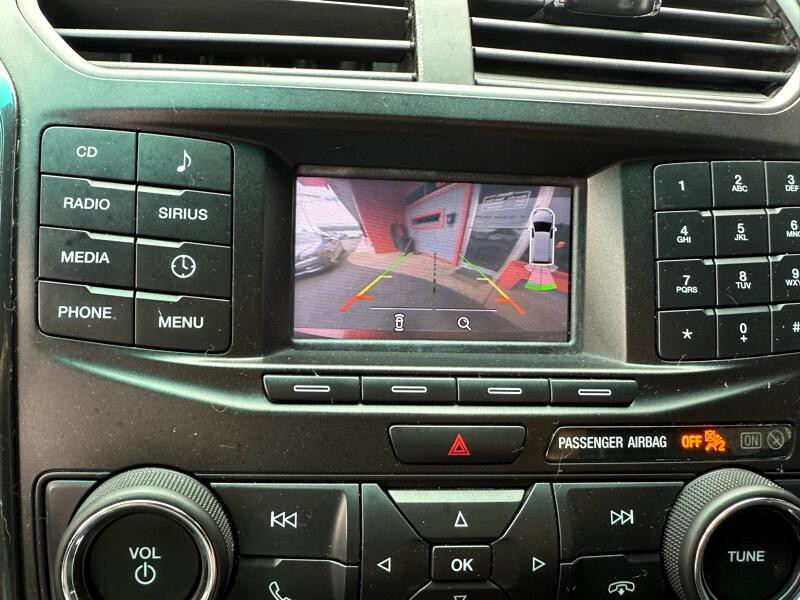 2016 Ford Explorer Image 25