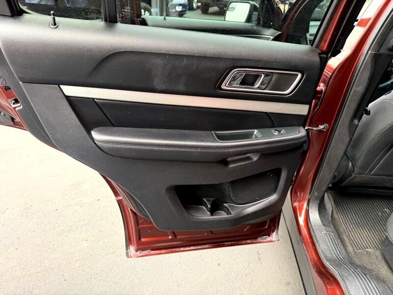 2016 Ford Explorer Image 27