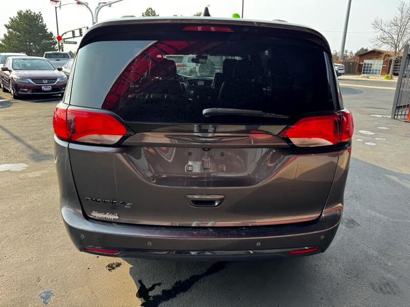 2019 Chrysler Pacifica Image 4