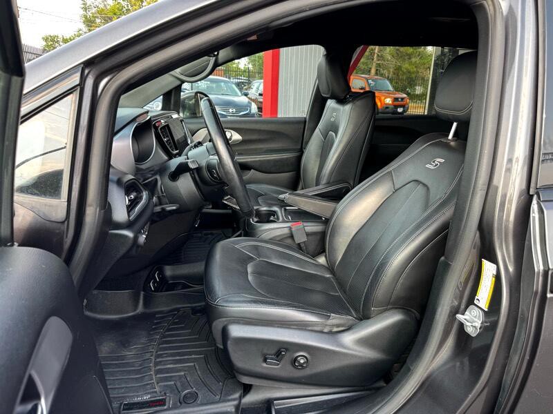 2019 Chrysler Pacifica Image 13