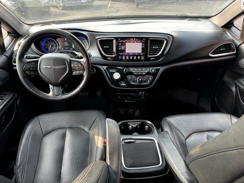 2019 Chrysler Pacifica Image 14