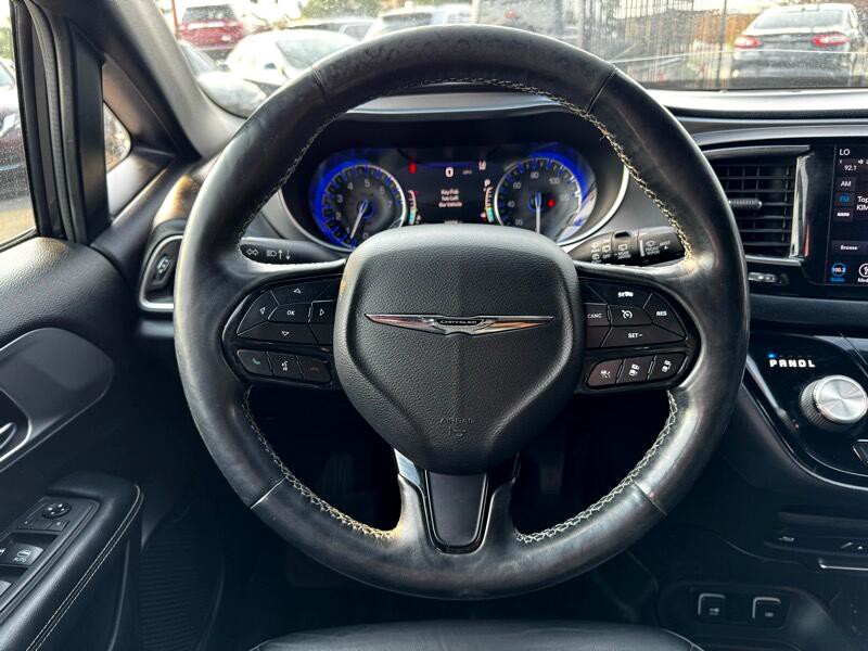 2019 Chrysler Pacifica Image 15