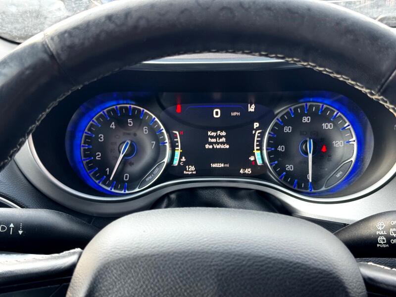 2019 Chrysler Pacifica Image 16