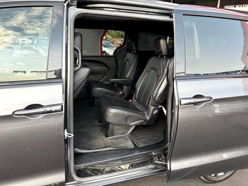 2019 Chrysler Pacifica Image 21