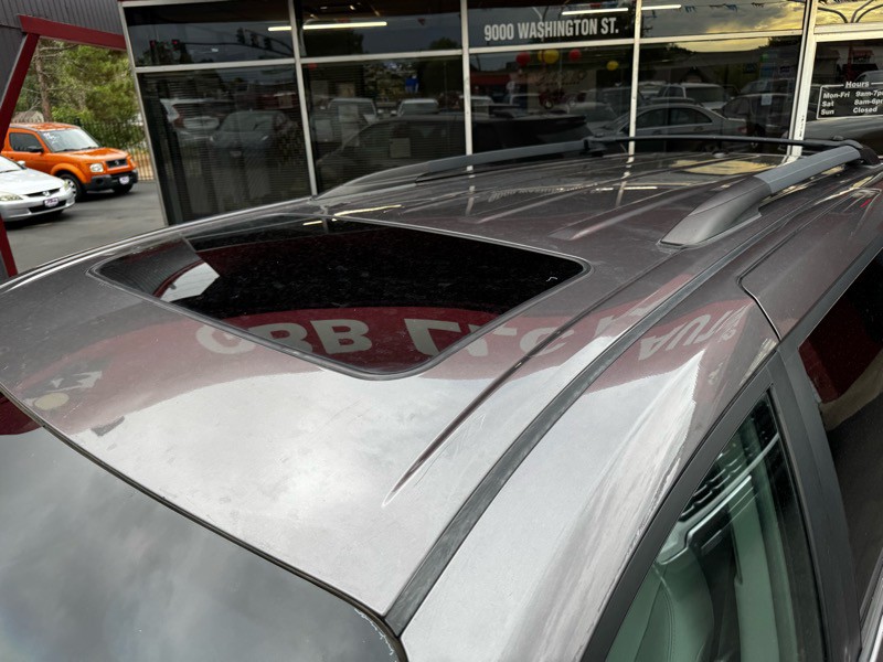 2011 Toyota Sienna Image 11