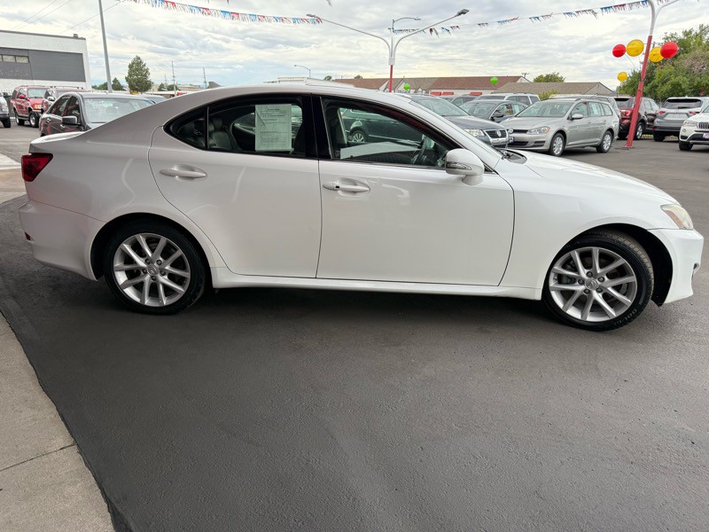 2012 Lexus IS Image 6