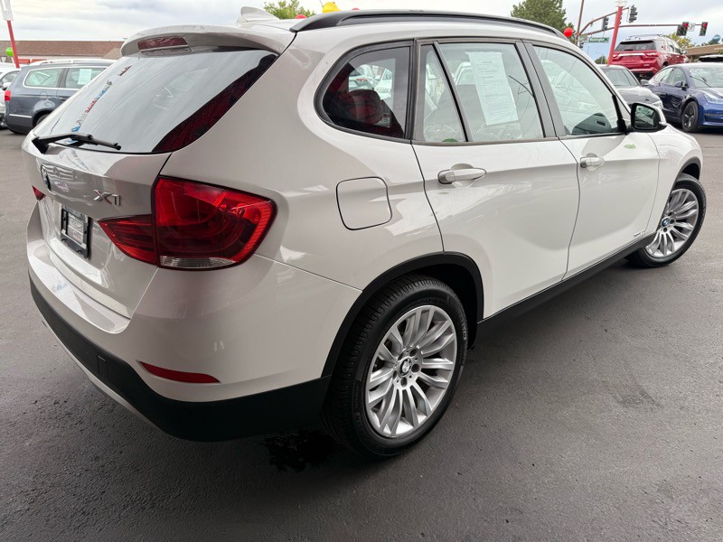 2015 BMW X1 Image 6