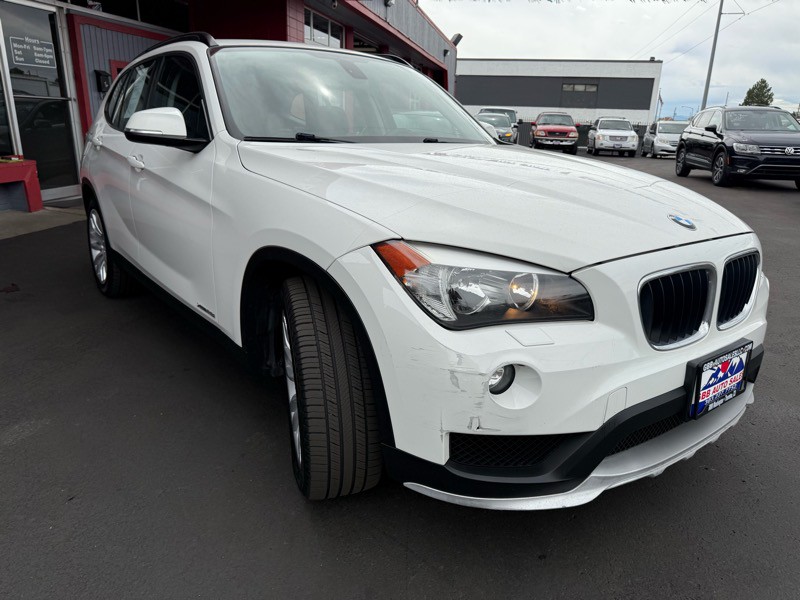 2015 BMW X1 Image 8