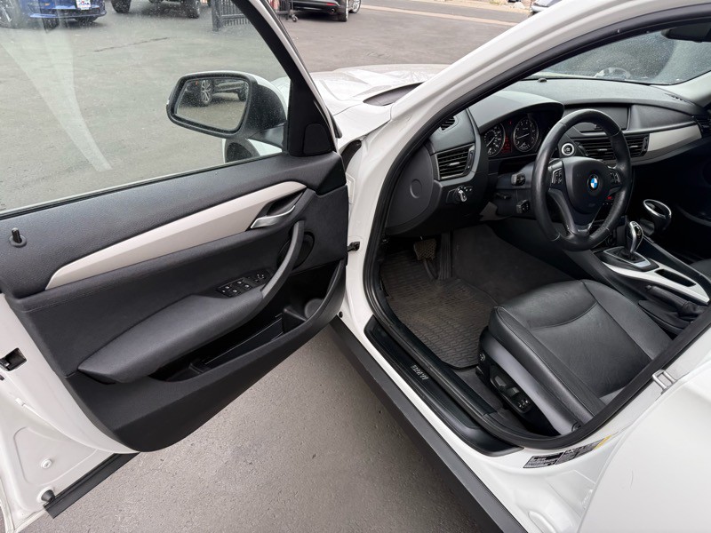 2015 BMW X1 Image 10