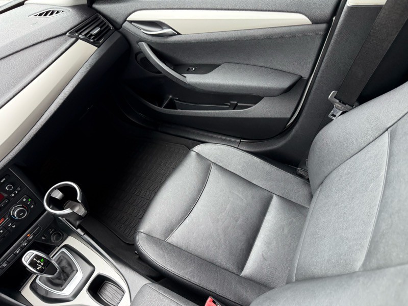 2015 BMW X1 Image 15