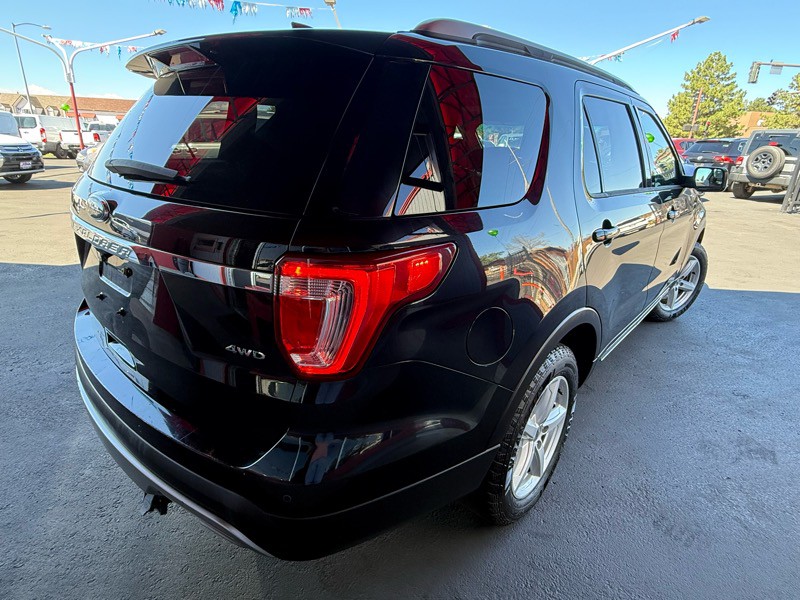 2017 Ford Explorer Image 6