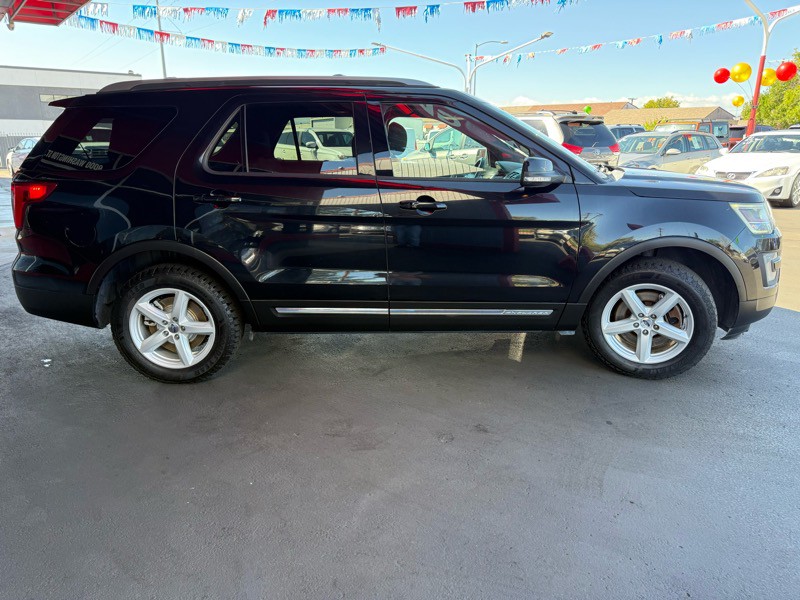 2017 Ford Explorer Image 7