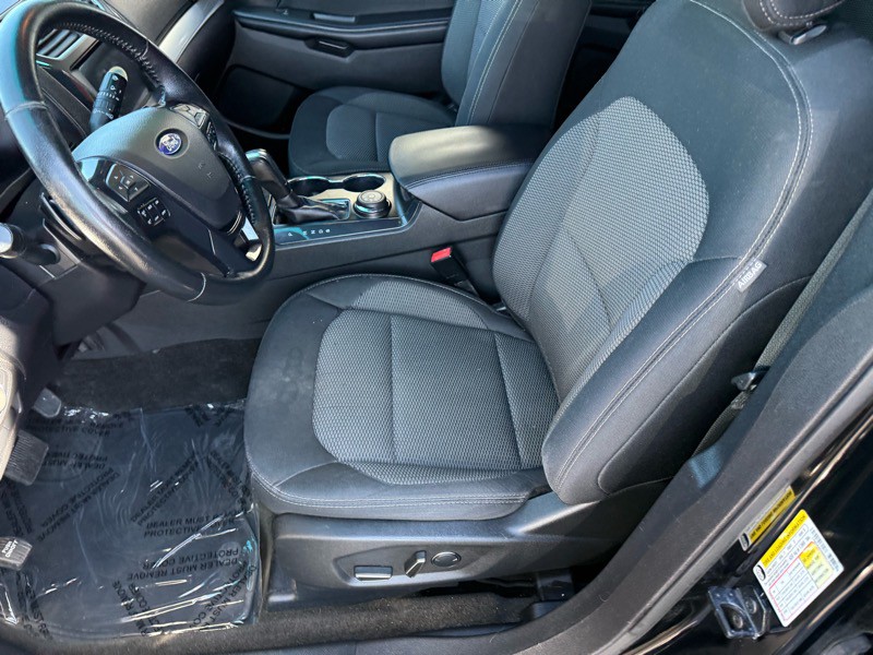 2017 Ford Explorer Image 12