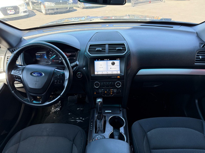 2017 Ford Explorer Image 14