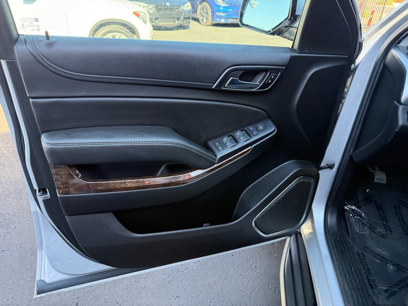 2017 Chevrolet Tahoe Image 12