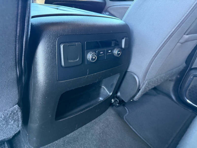 2017 Chevrolet Tahoe Image 30