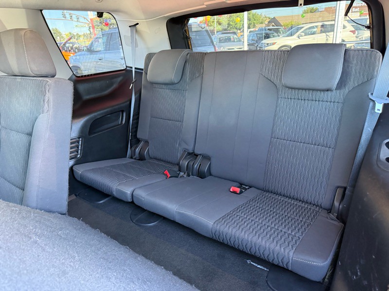 2017 Chevrolet Tahoe Image 32