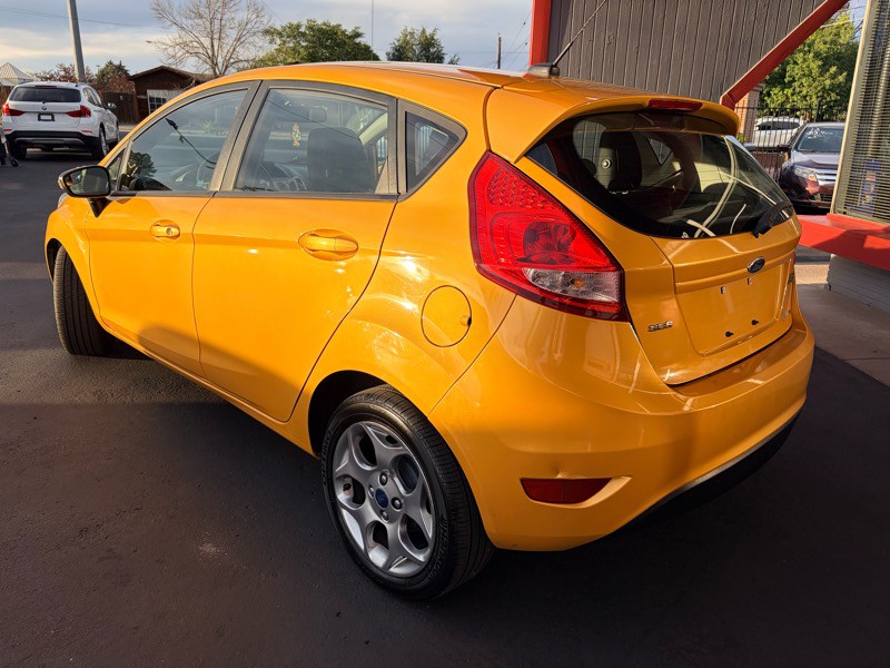2012 Ford Fiesta Image 3