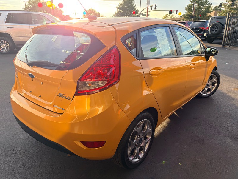 2012 Ford Fiesta Image 7