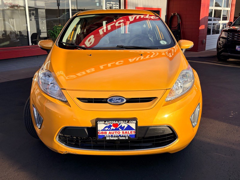 2012 Ford Fiesta Image 10