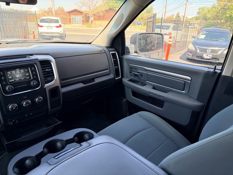 2018 RAM 2500 Image 17