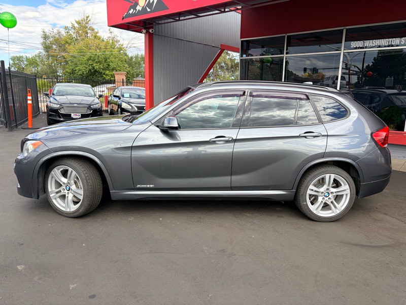 2015 BMW X1 Image 2