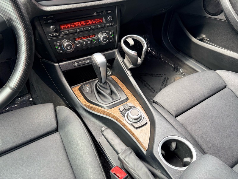 2015 BMW X1 Image 19