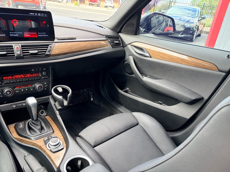 2015 BMW X1 Image 20