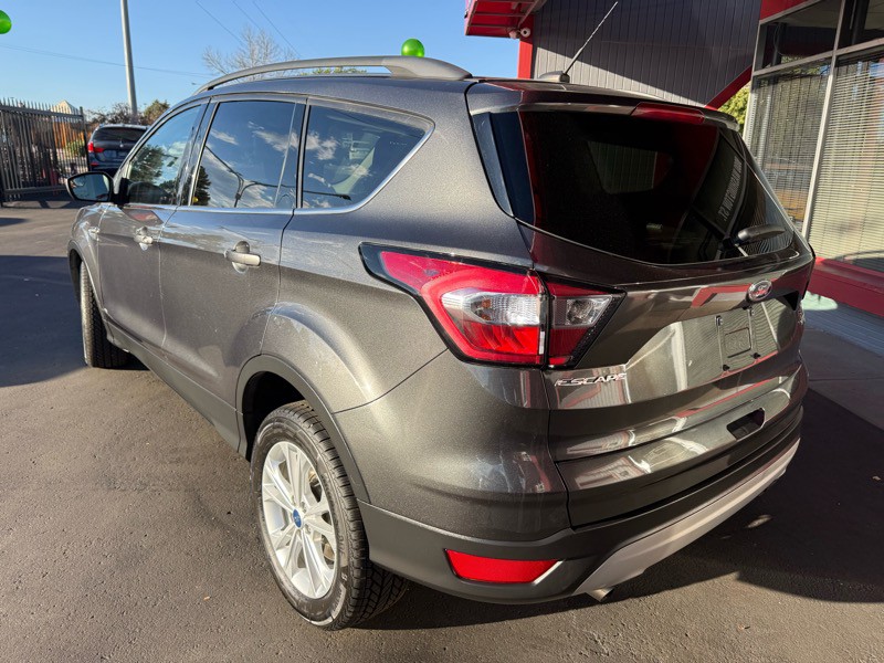 2018 Ford Escape Image 3