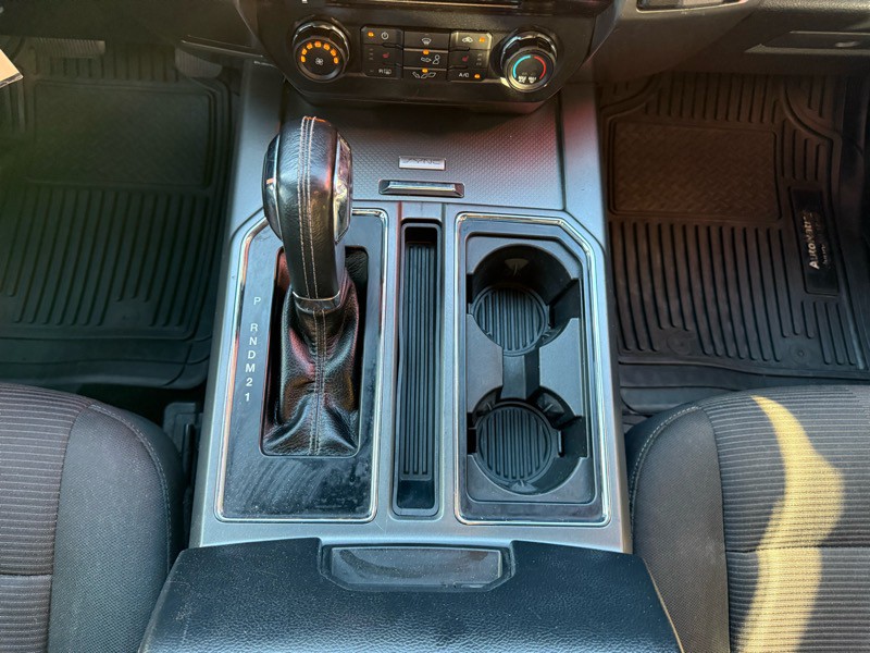 2015 Ford F-150 Image 19