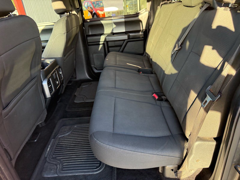 2015 Ford F-150 Image 28