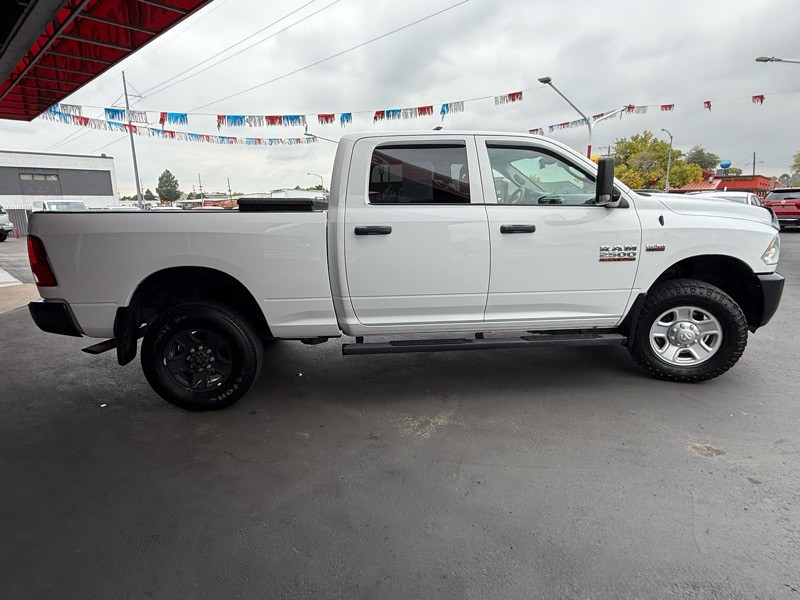 2015 RAM 2500 Image 9
