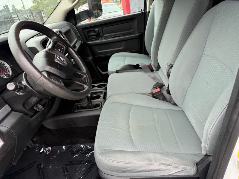 2015 RAM 2500 Image 14