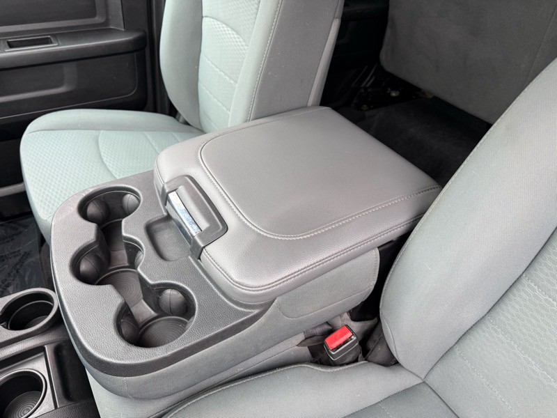 2015 RAM 2500 Image 17