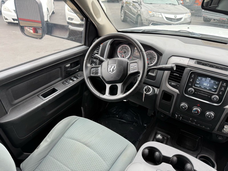 2015 RAM 2500 Image 24