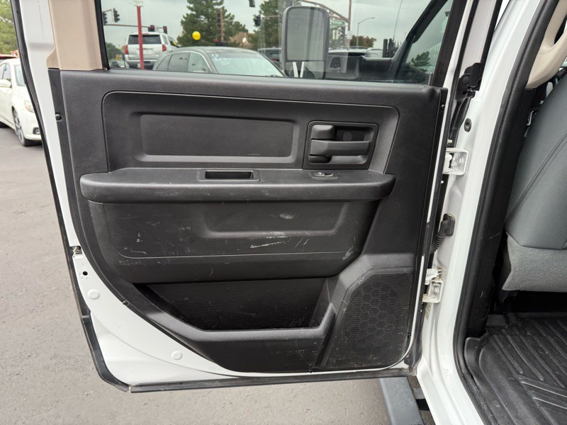2015 RAM 2500 Image 29