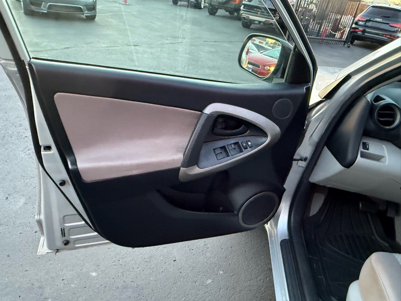 2007 Toyota Rav4 Image 12