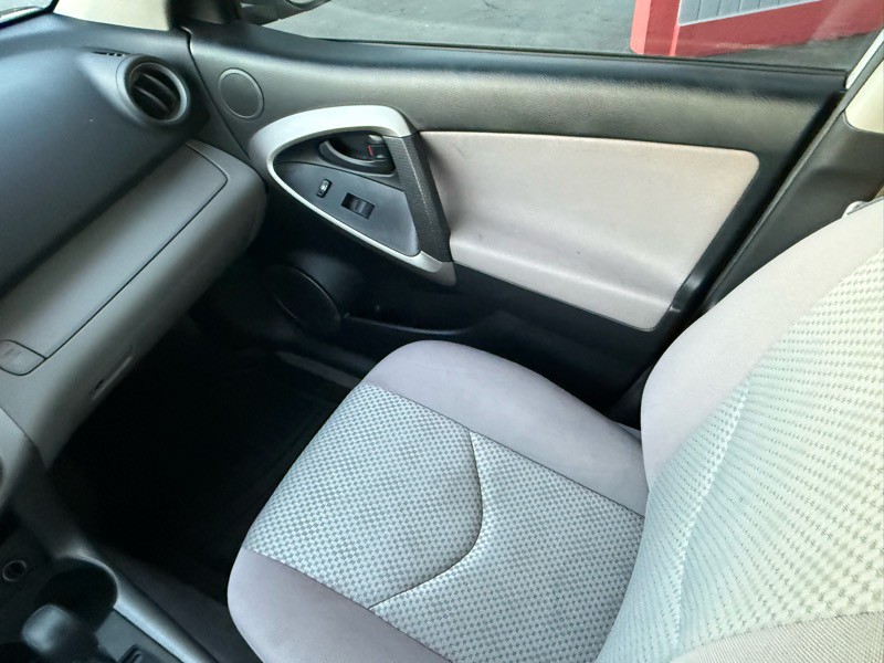 2007 Toyota Rav4 Image 16